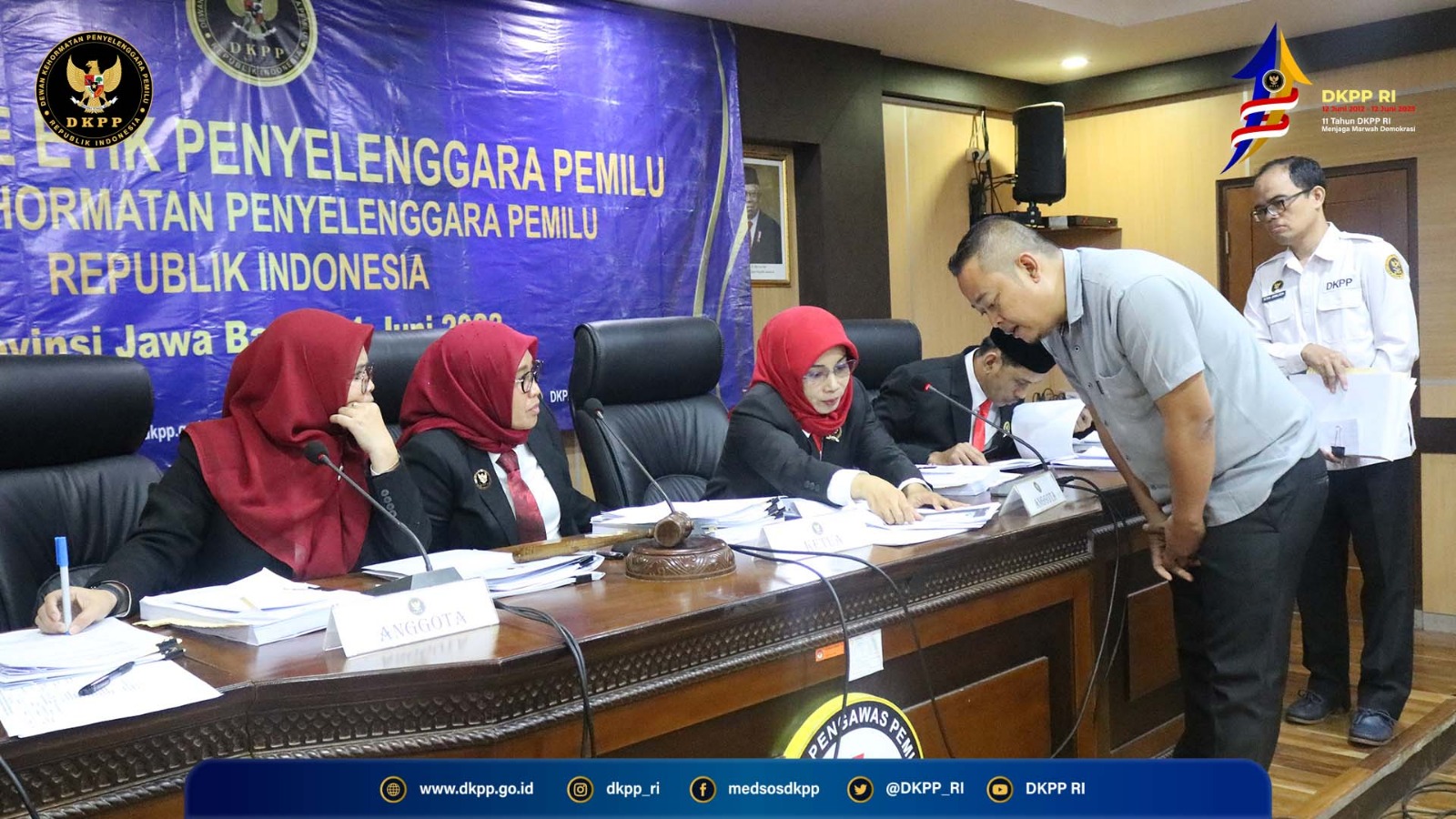 Beri Sanksi Ringan Panwascam Dkpp Periksa Bawaslu Kabupaten Cianjur