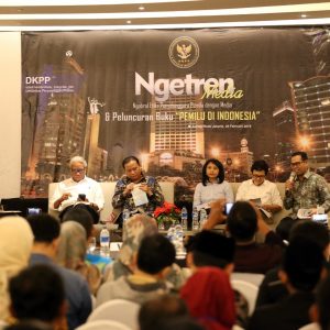 Ngetren Media DKPP dan Peluncuran Buku Pemilu di Indonesia