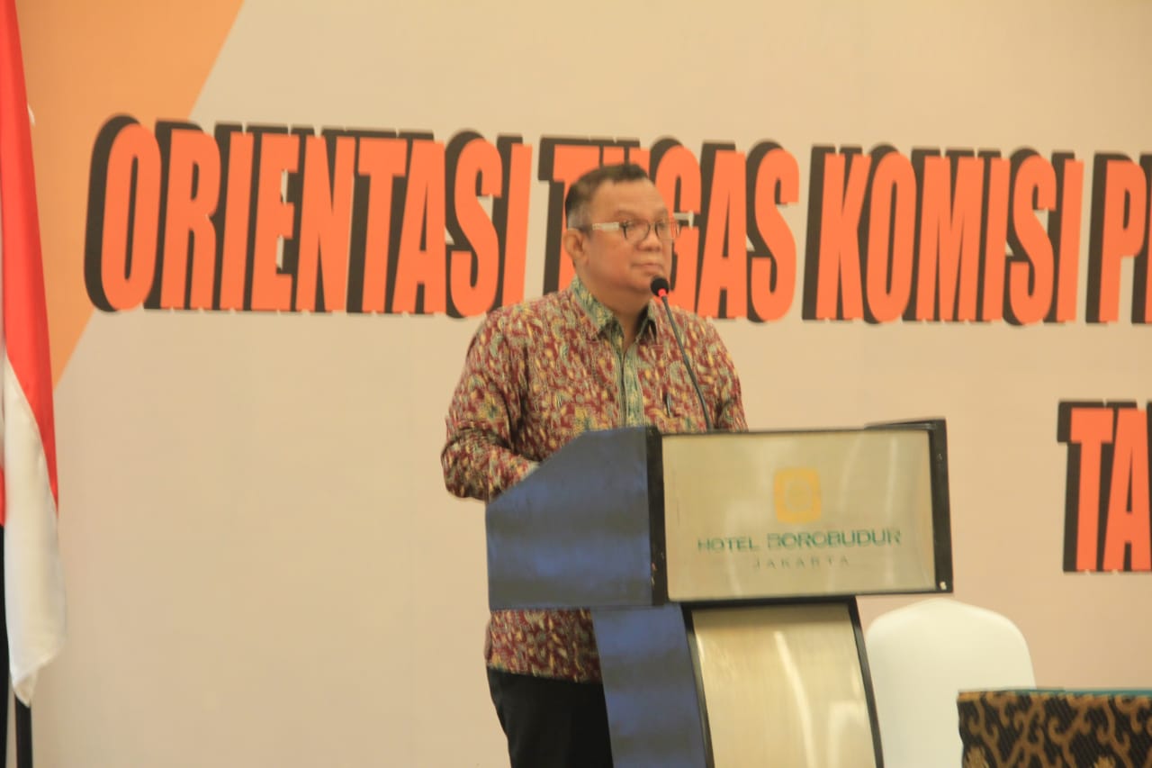 Anggota DKPP, Dr. Alfitra Salamm