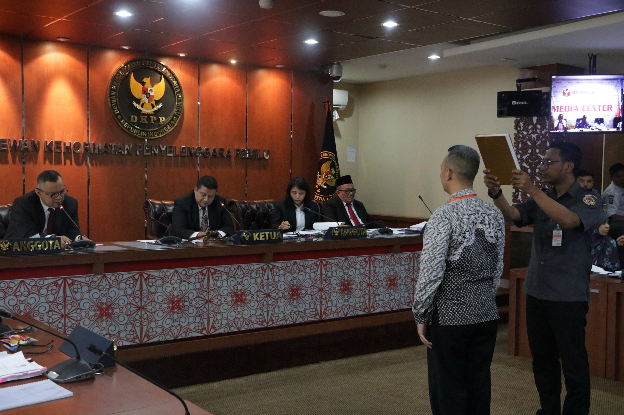 sidang pemeriksaan perkara 61-PKE-DKPP/IV/2019