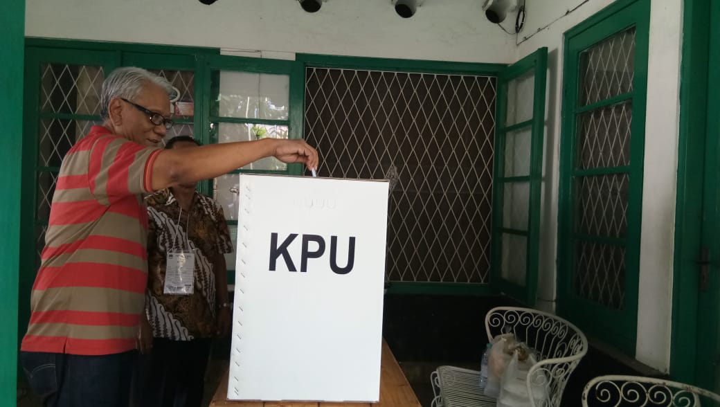 Nyoblos Pemilu 2019 Harjono