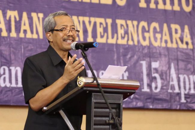 Rektor Univ. Bangka Belitung