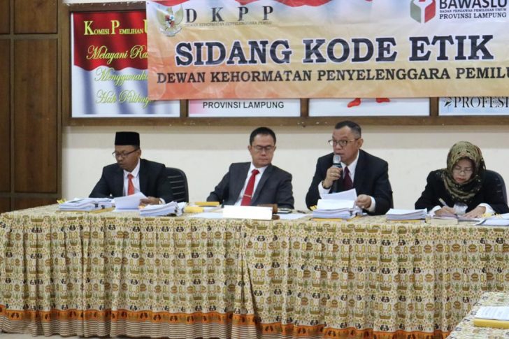 Lima Penyelenggara Pemilu Kab. Lampung Selatan Diperiksa DKPP_cover