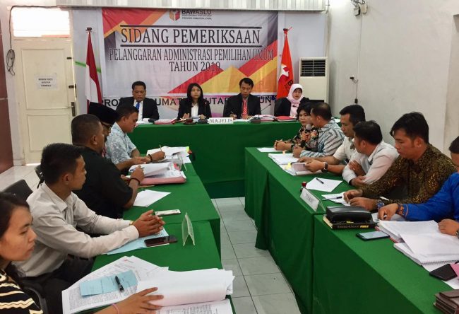 KPU dan Bawaslu Kabupaten Nias Diperiksa DKPP_saksi