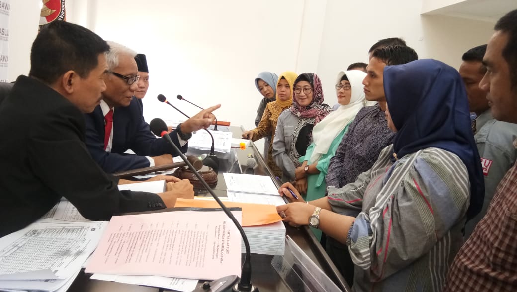 DKPP Kembali Periksa 12 Penyelenggara Pemilu di Kota Palembang_1