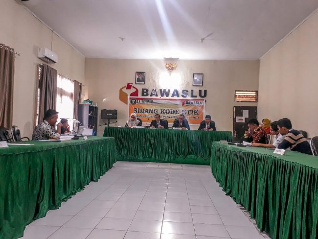 DKPP Kembali Periksa Ketua dan Anggota Bawaslu Buton Tengah