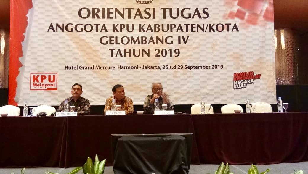 Ketua DKPP padaOrientasi Tugas KPU Kab/Kota