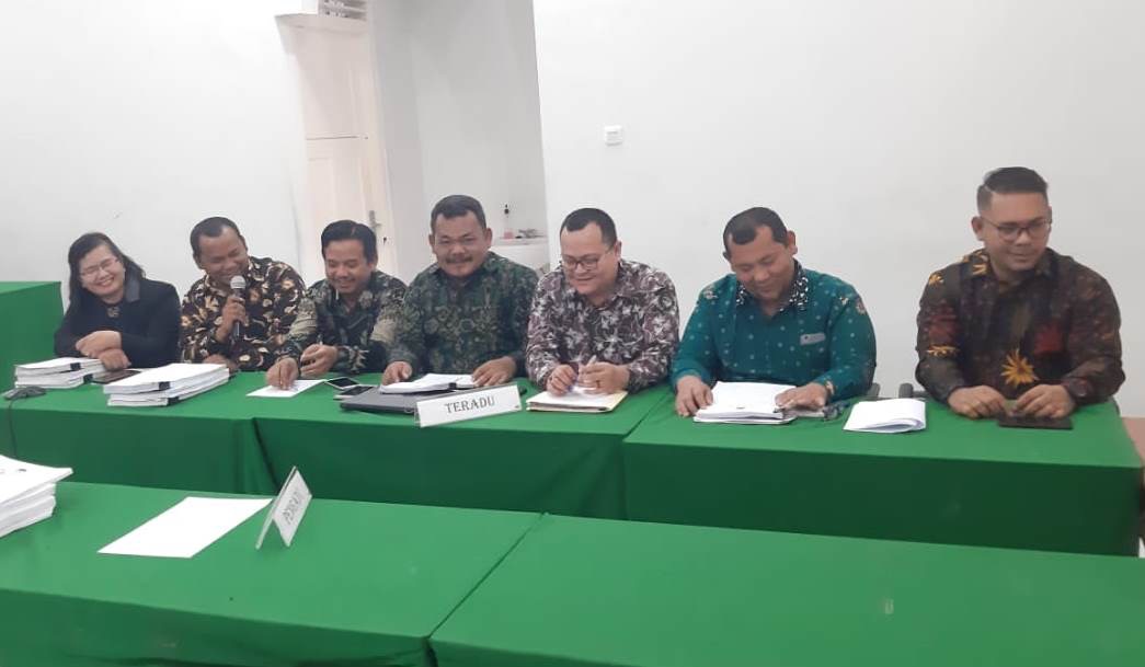 EBB86BD4-DC2E-4987-A622-1FB064BFA465