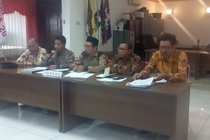 73691215-592A-4EC3-83AA-0D17B5632F5E