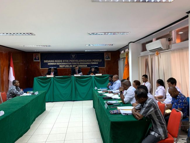 sidang kedua 308