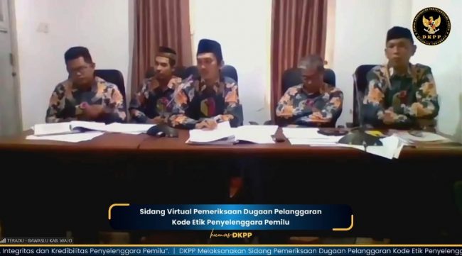 Ketua dan Anggota Bawaslu Wajo