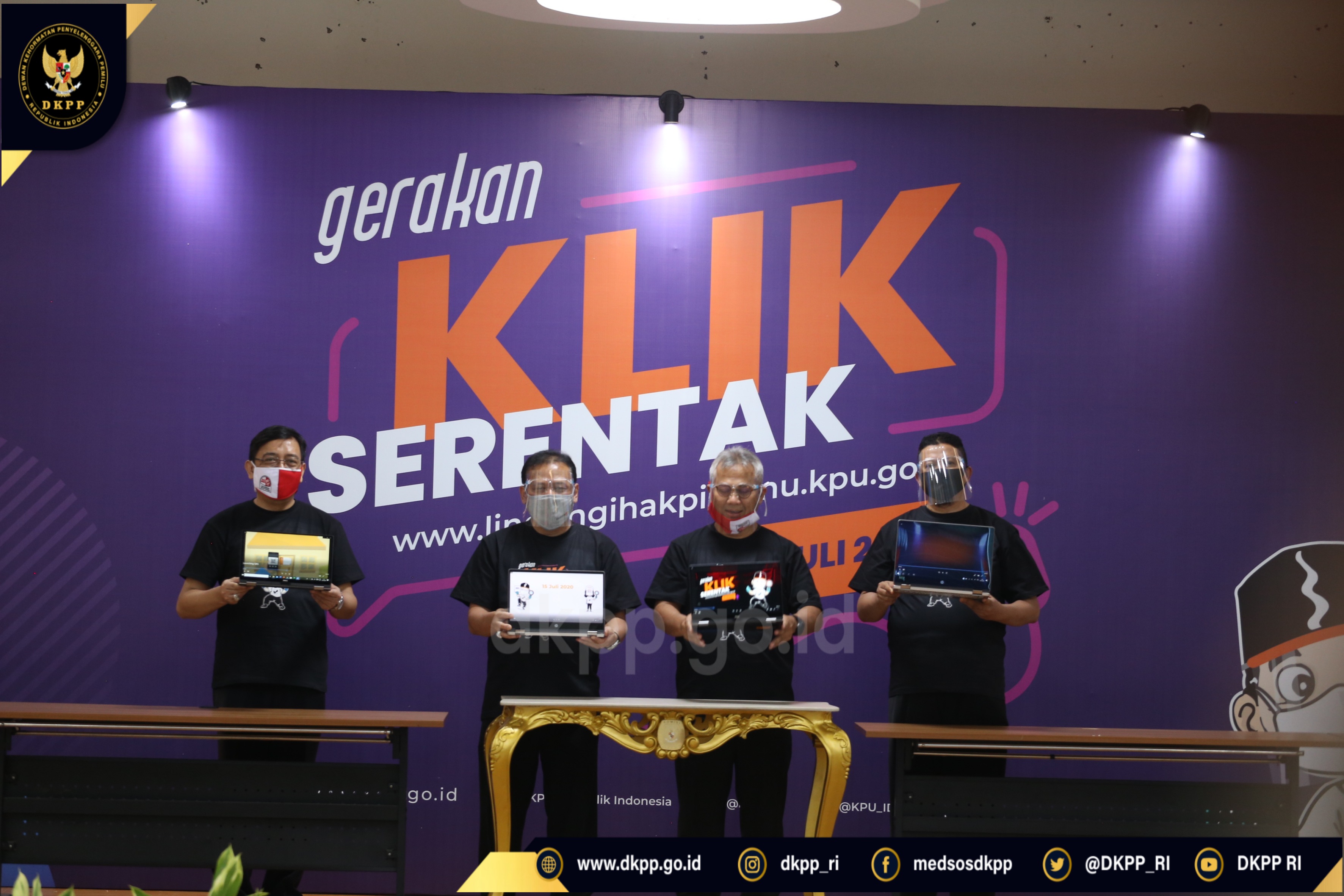 PicsArt_07-15-12.31.56