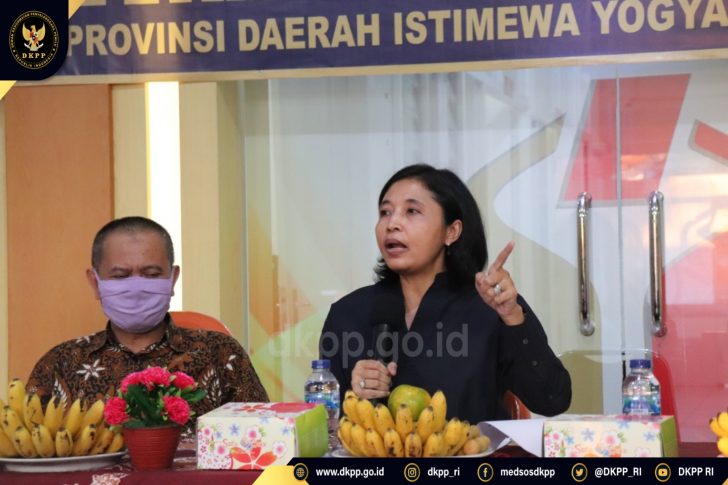 PicsArt_08-27-11.21.47