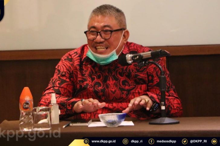 Prof. Teguh Ngetren Makassar