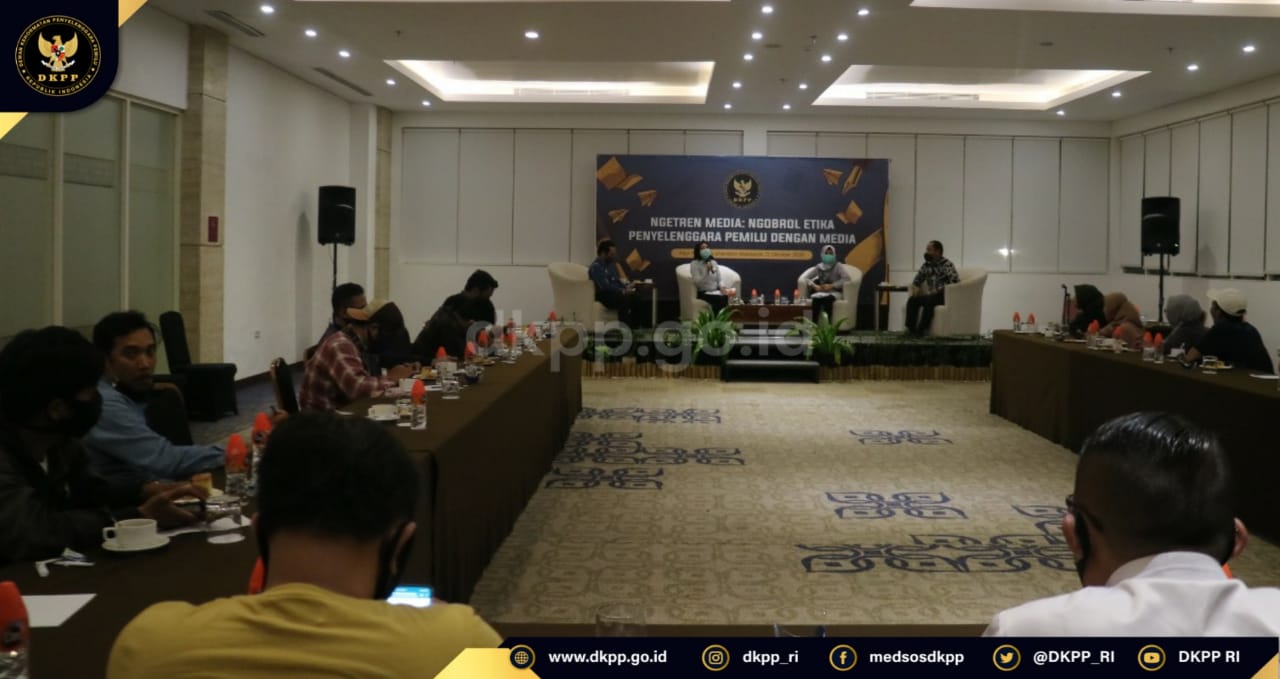 12. Ngetren Media Makassar