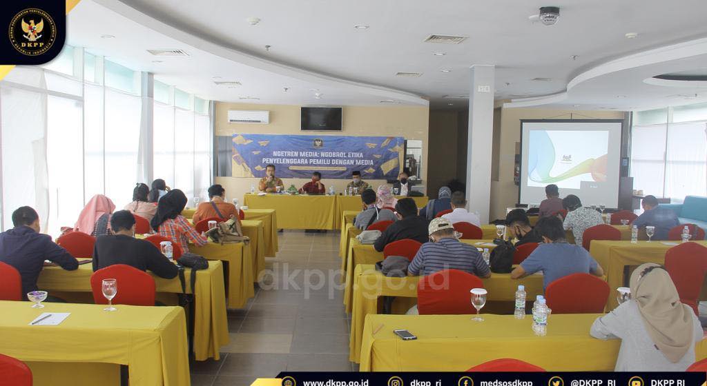 16. Ngetren Media Palu