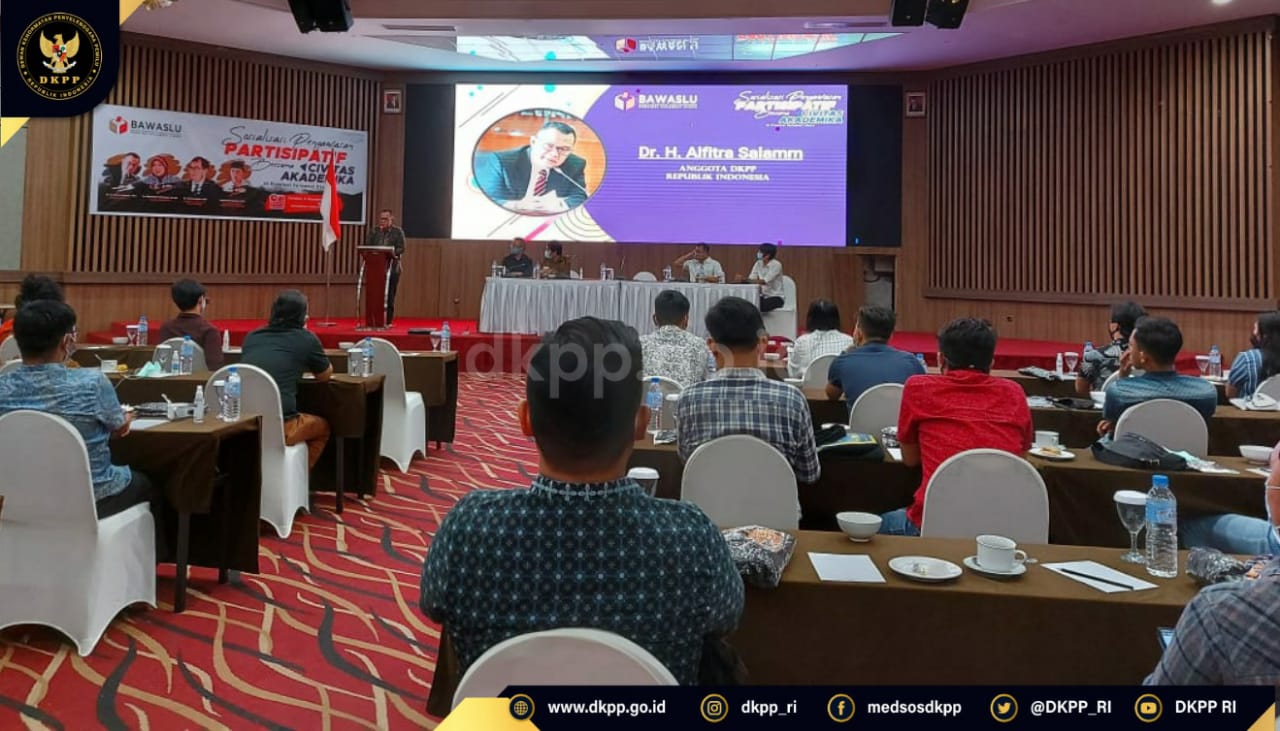 3. Alfitra Sosialisasi Pengawasan Partisipatif_Manado