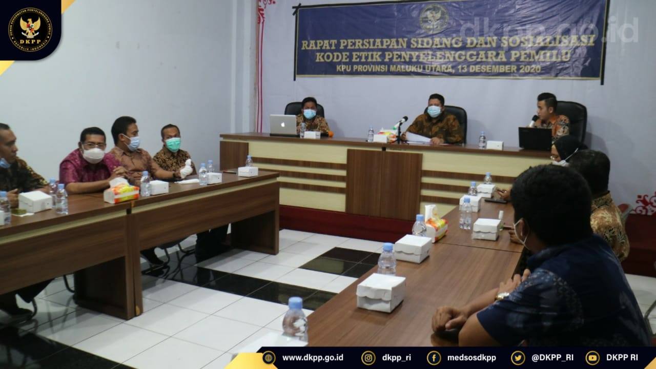 13. Rakornis Ternate