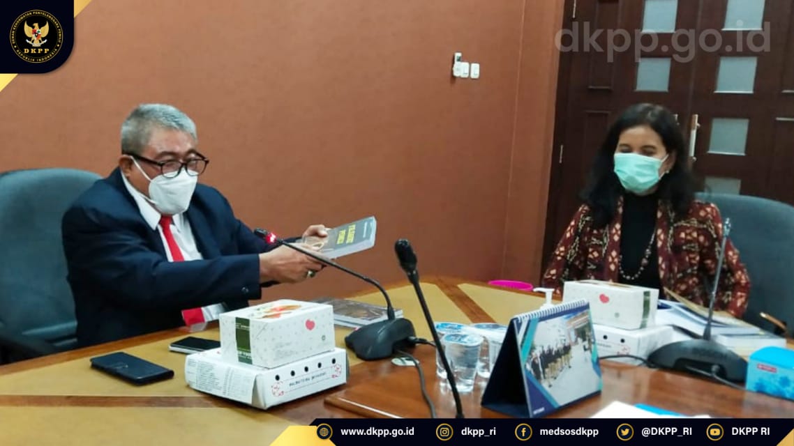 5e6c6dd2-b00a-44a5-941d-770e3b1cc430