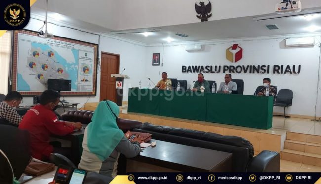 Alfitra Bawaslu Riau