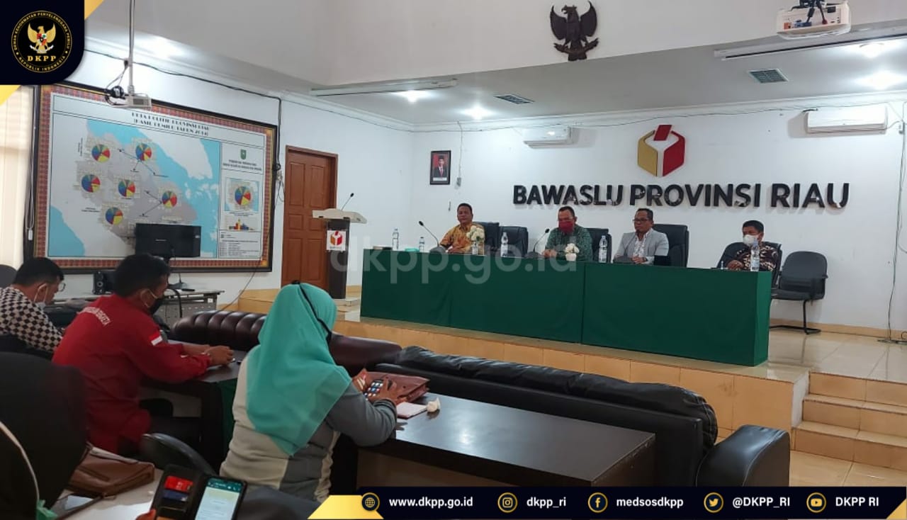 Alfitra Bawaslu Riau