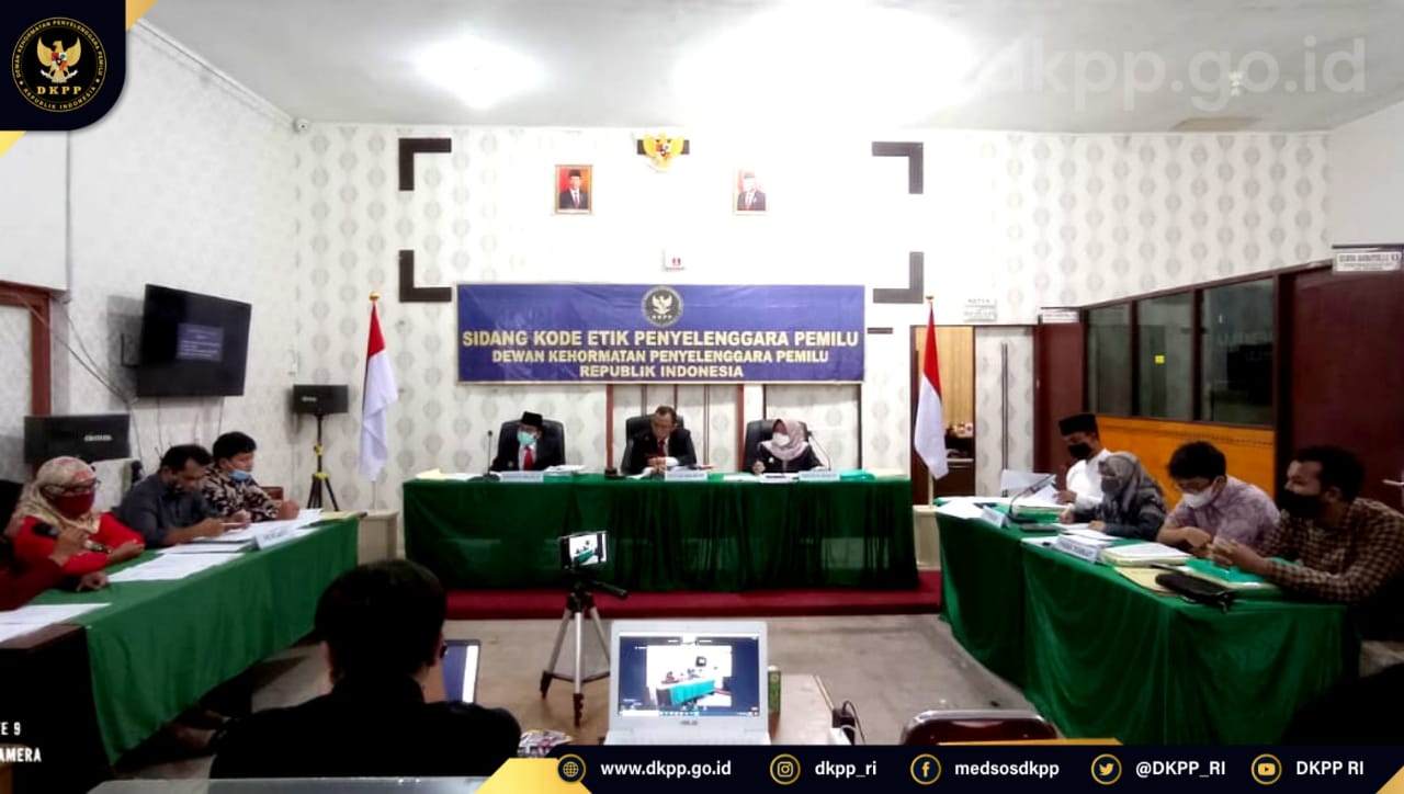 Suasana sIdang 77 78