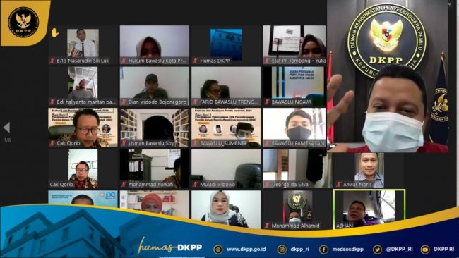 15. Prof. Muhammad Webinar Bawaslu Jatim