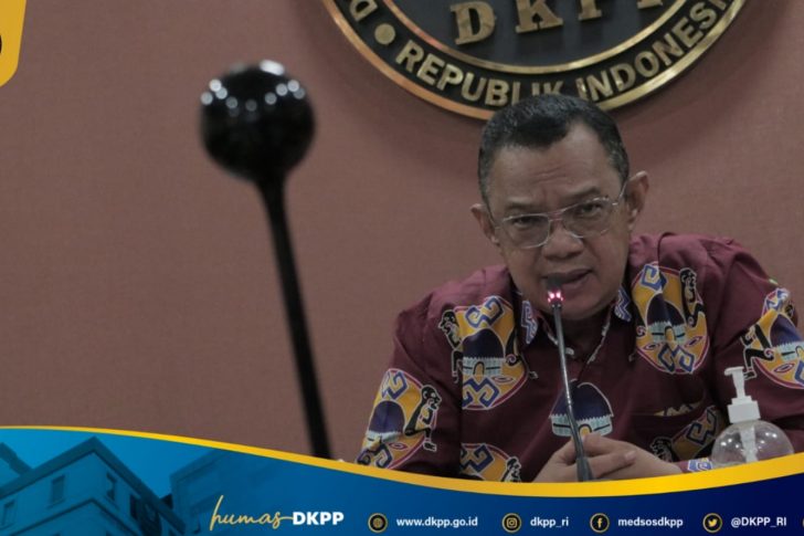 fa79c317-9bb9-47fa-bc73-636fc8ee5902