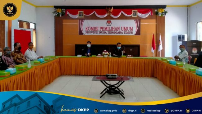 8. Ketua DKPP & KPU NTT_cover