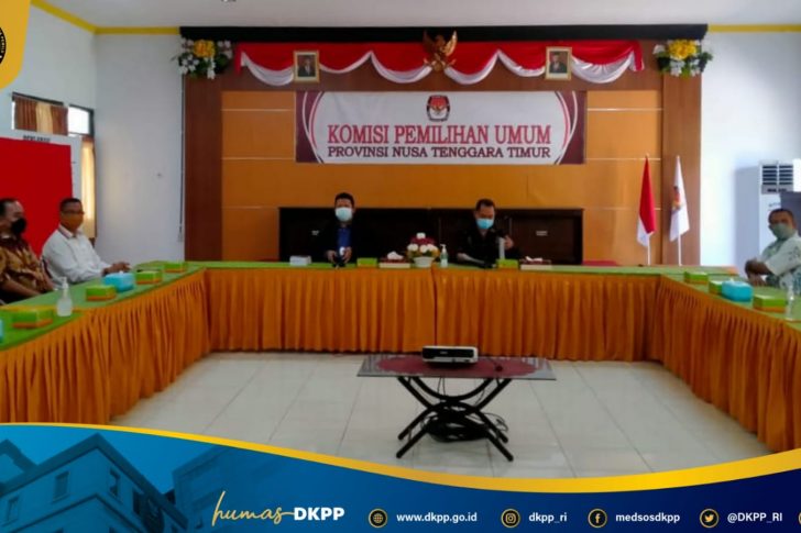 8. Ketua DKPP & KPU NTT_cover