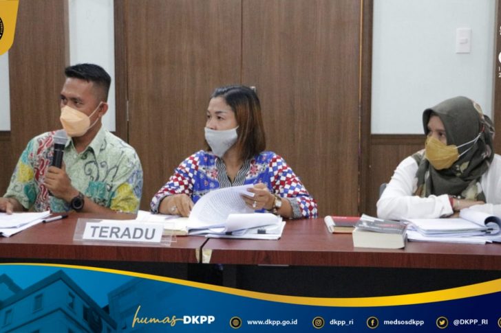 1bb7ddfb-d997-4b8d-ad39-ada43df27ece