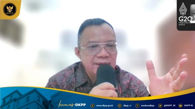 Alfitra Salamm webinar JP3R dan Bawaslu Riau