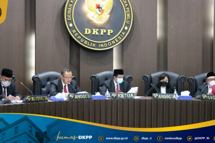 Ketua & Anggota DKPP_1