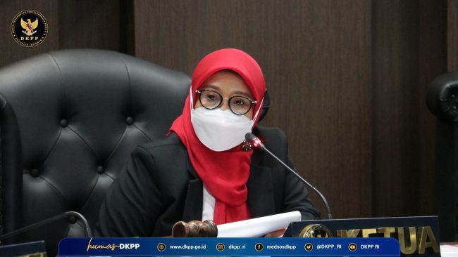Ratna Dewi Pettalolo