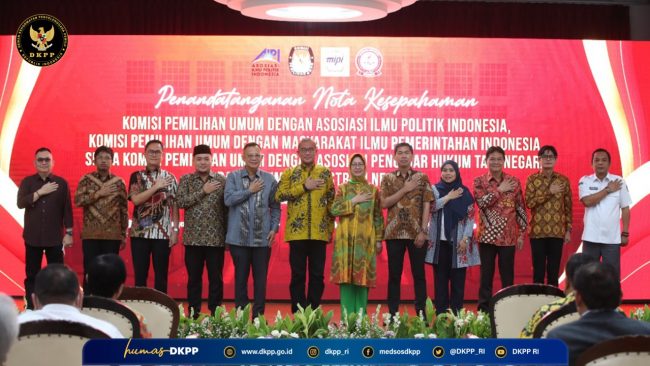 Catatan Akhir Tahun 2022 KPU