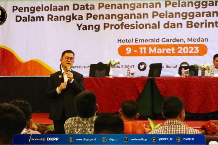 B9E0C549-1A39-4DEF-B98E-787F106125B5