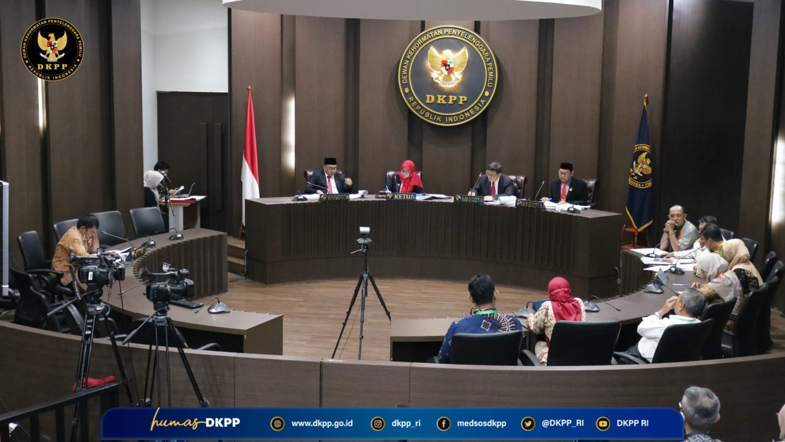 Diduga Tidak Terbuka Rekrut PPK, DKPP Periksa KPU Jakarta Barat – DKPP ...