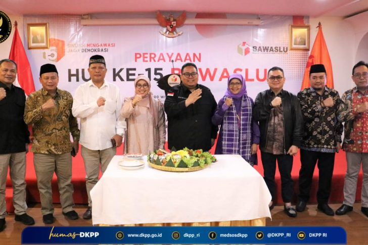 HUT Bawaslu 15