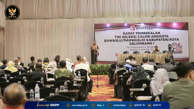 Raka Sandi Pembekalan Timsel Bawaslu Kab Kota