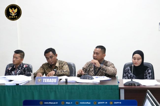 Ketua Anggota KPU Lingga Teradu perkara 113
