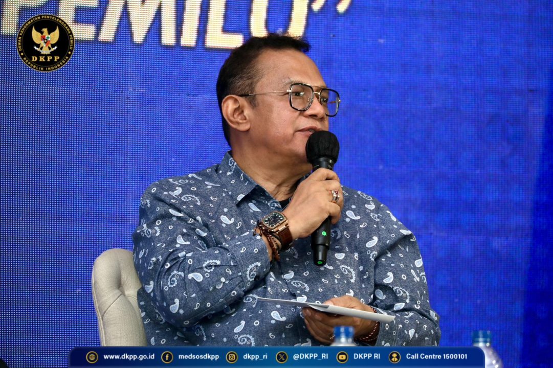 Buku Karya Ketua DKPP Gambarkan Visi Indonesia Lebih Baik – DKPP RI ...