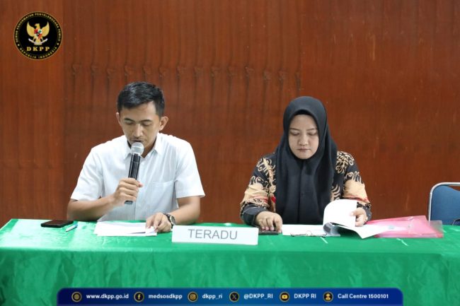 Anggota Bawaslu Kotamobogu (kiri) dan Ketua Bawaslu Kotamobogu (kanan)