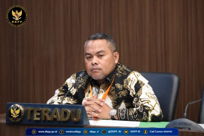 Anggota Bawaslu Papua Tengah Elias Agus Huninhatu