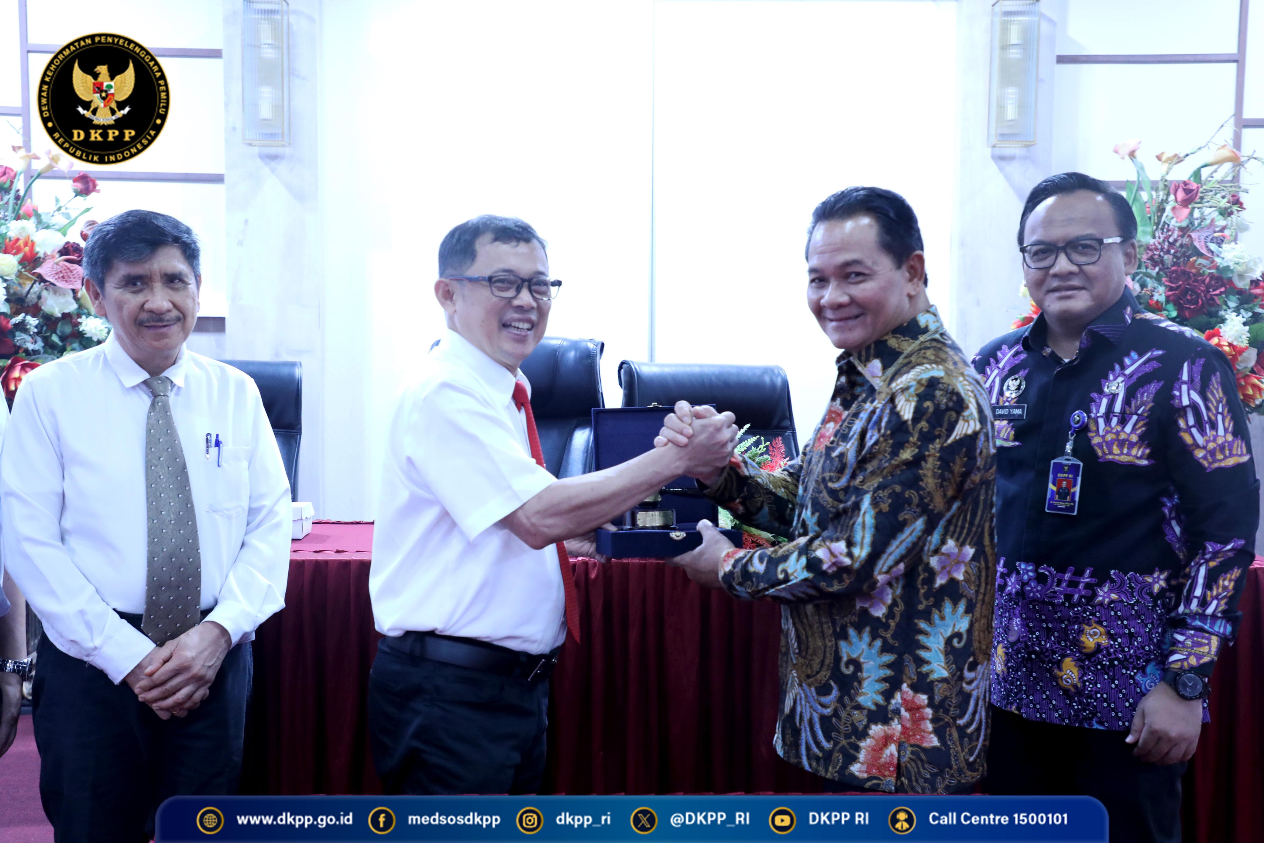 MoU DKPP Universitas Sam Ratulangi