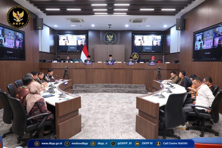 6b704b2a-5710-43bb-96d6-add28776af03