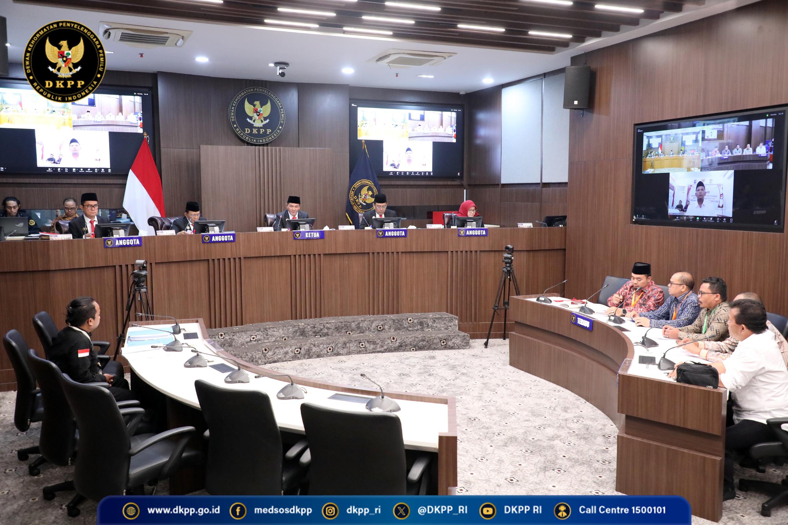 SIDANG KEPP DKPP P.271 – RUANG SIDANG UTAMA DKPP