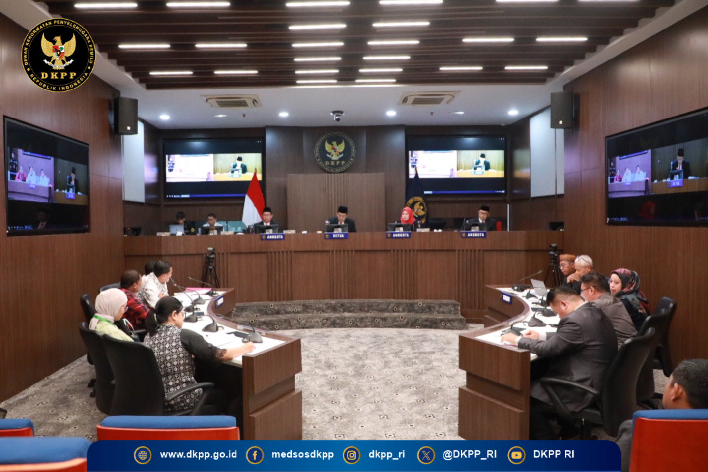 D0F4A188-BFEB-47D6-9C1D-89F74C1B32E2