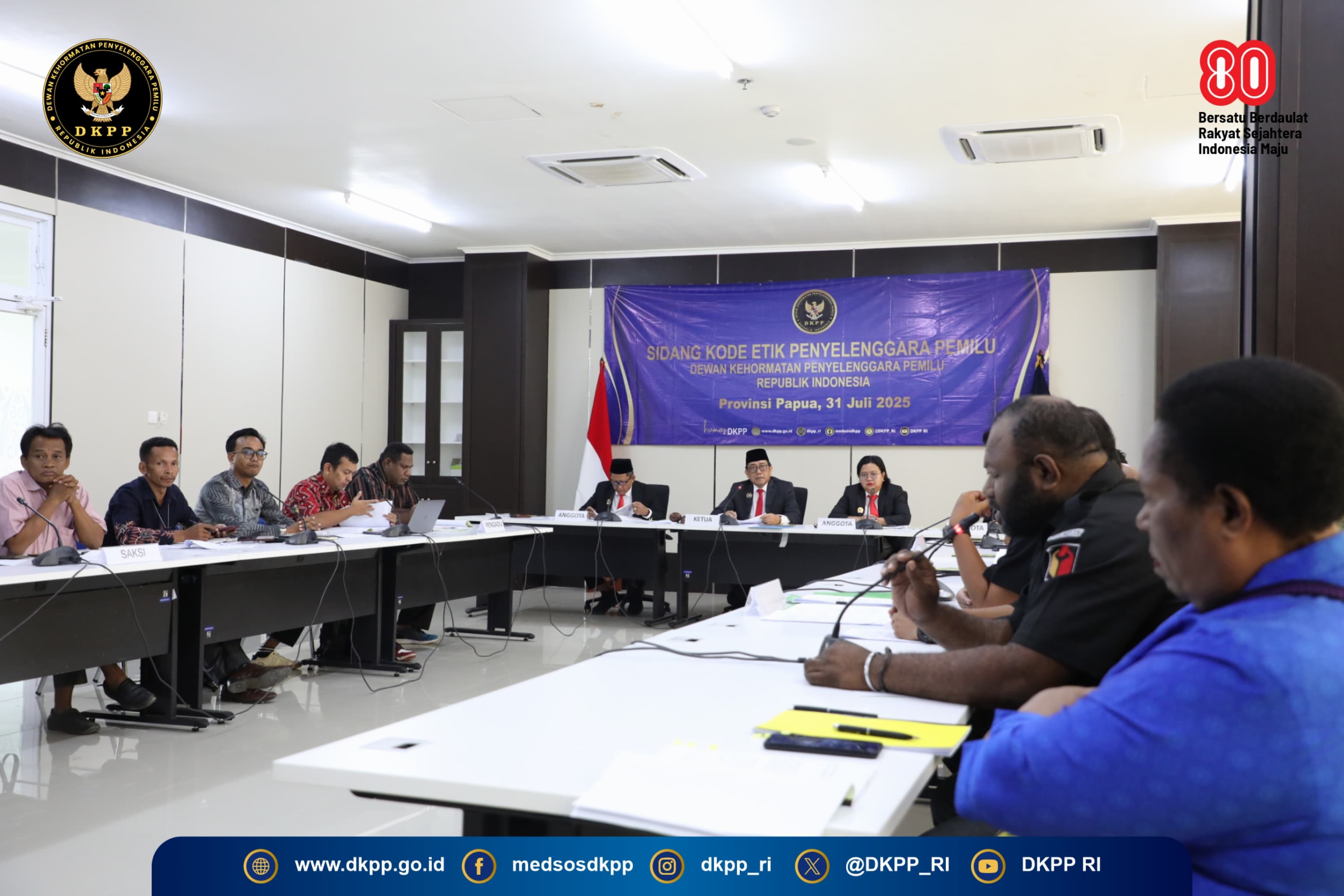 DKPP Periksa Ketua dan Anggota KPU Kabupaten Sarmi Terkait Dokumen Persyaratan Calon Bupati (2)