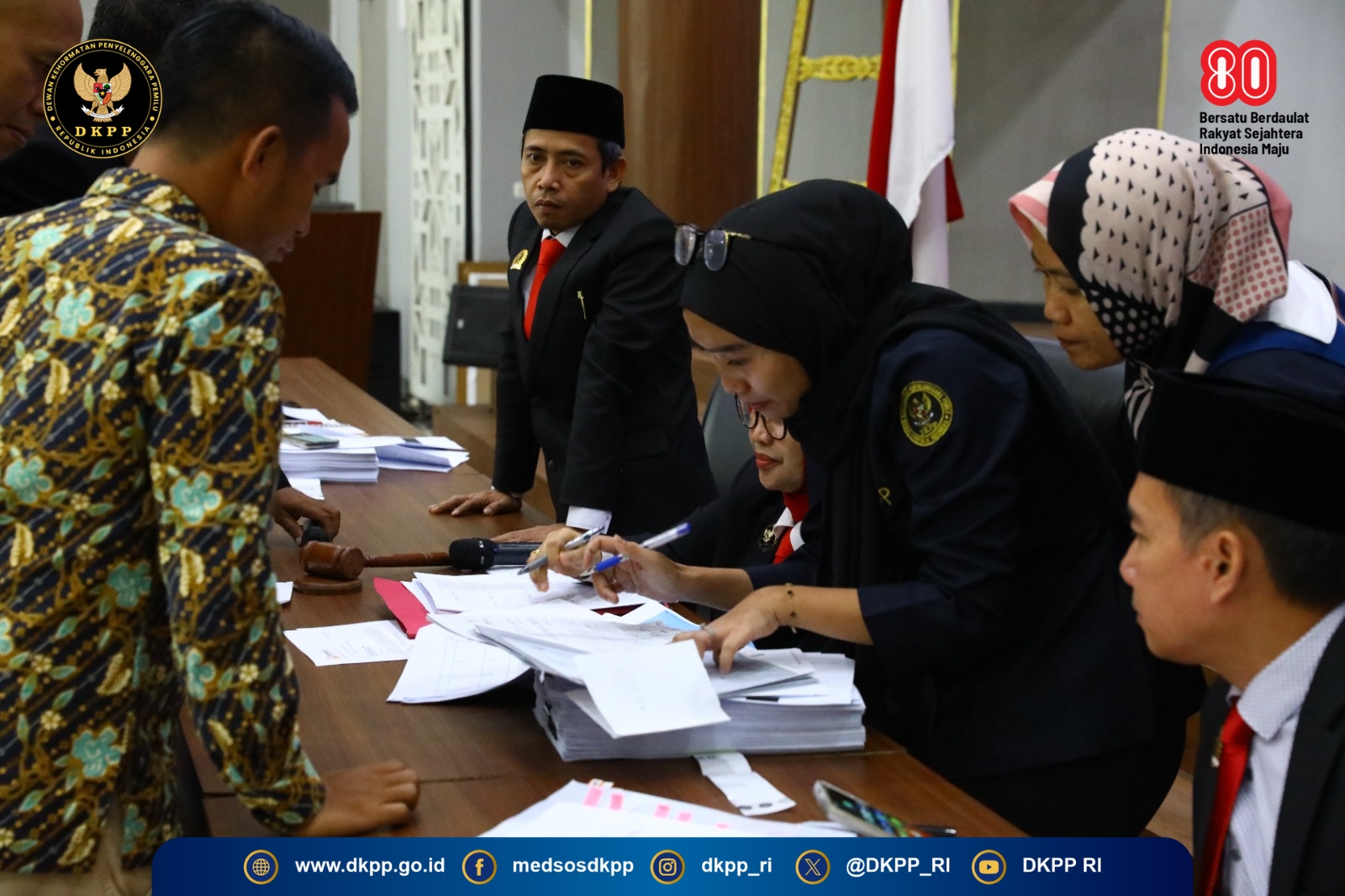 2. Sidang Pemeriksaan KPU-Bawaslu Sumatera Selatan.P.98