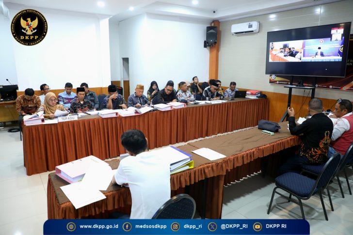 Picsart_25-09-30_21-18-49-038